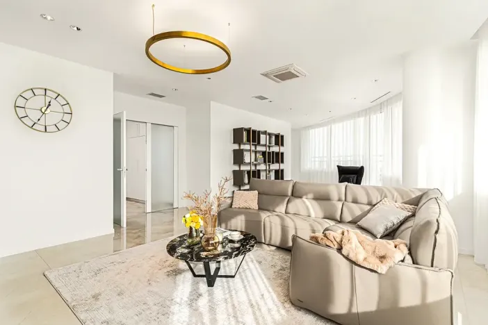 Prodej bytu 4+1, Praha - Stodůlky, Petržílkova, 506 m2