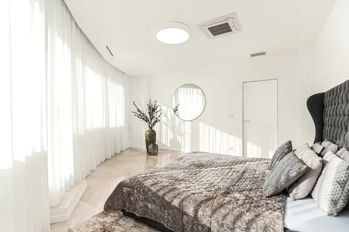 Prodej bytu 4+1, Praha - Stodůlky, Petržílkova, 506 m2