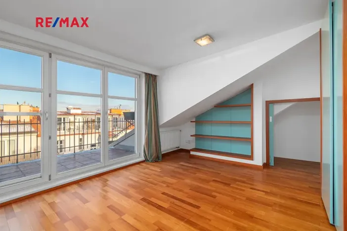 Prodej bytu 3+kk, Praha - Holešovice, Dobrovského, 107 m2