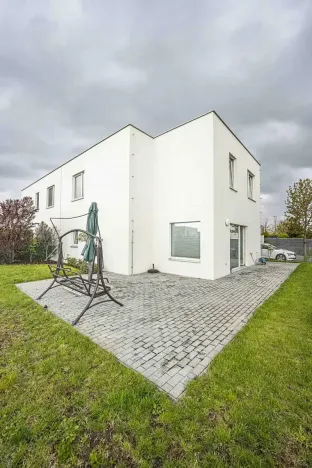 Pronájem rodinného domu, Praha - Slivenec, Malachitová, 115 m2