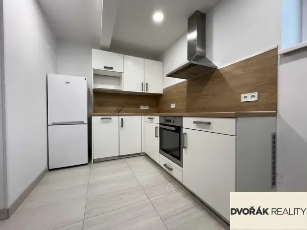 Pronájem bytu 2+1, Řevnice, Švabinského, 45 m2