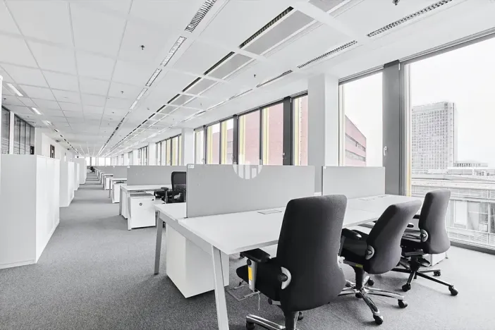 Pronájem kanceláře, Praha - Nusle, Pikrtova, 500 m2