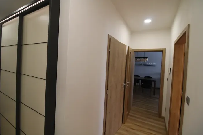 Prodej bytu 2+kk, Karlovy Vary, Sedlecká, 60 m2
