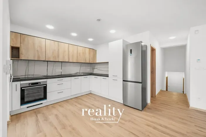 Pronájem bytu 2+kk, Jihlava, Na Nivách, 66 m2