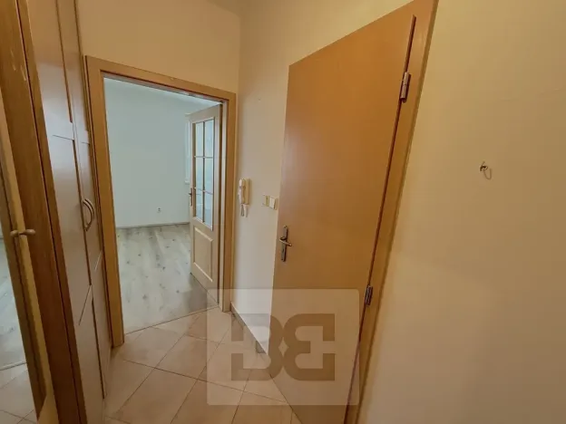 Pronájem bytu 1+kk, Praha - Radotín, Zbynická, 30 m2