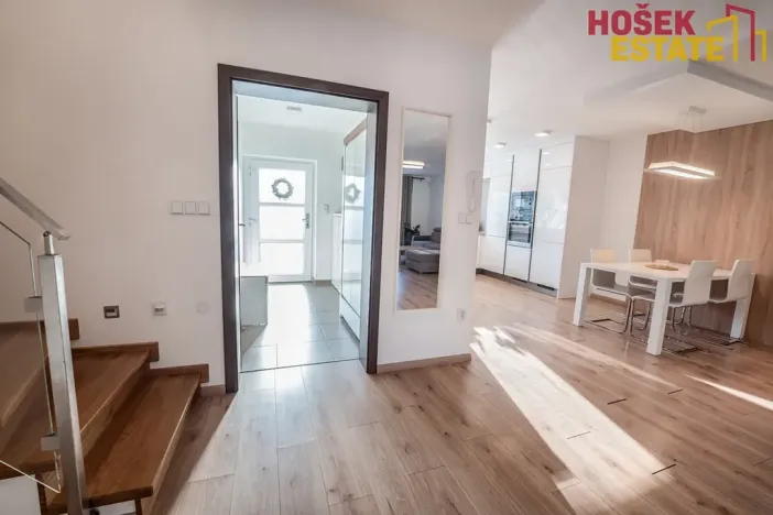 Prodej rodinného domu, Ochoz u Brna, Pod Skalkou, 156 m2