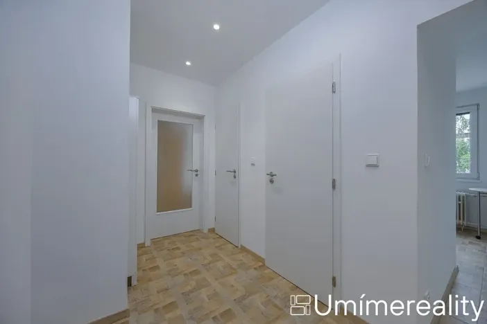 Pronájem bytu 2+1, Praha - Veleslavín, Na okraji, 55 m2