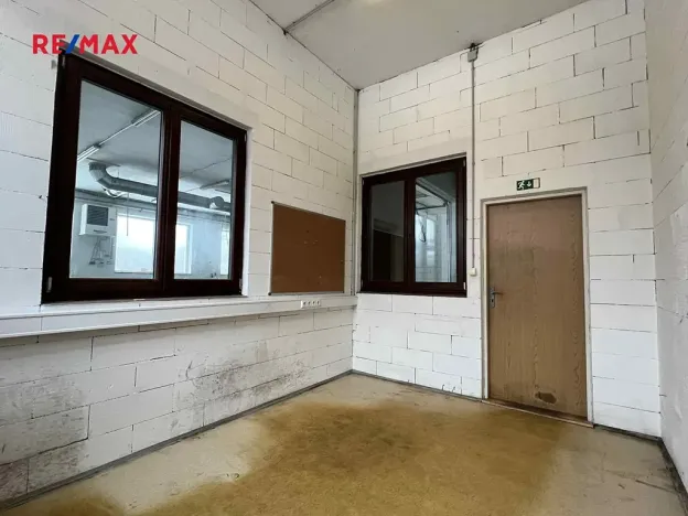 Pronájem výrobních prostor, Měřín, 454 m2
