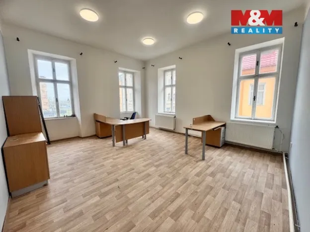 Pronájem kanceláře, Chomutov, Ruská, 125 m2
