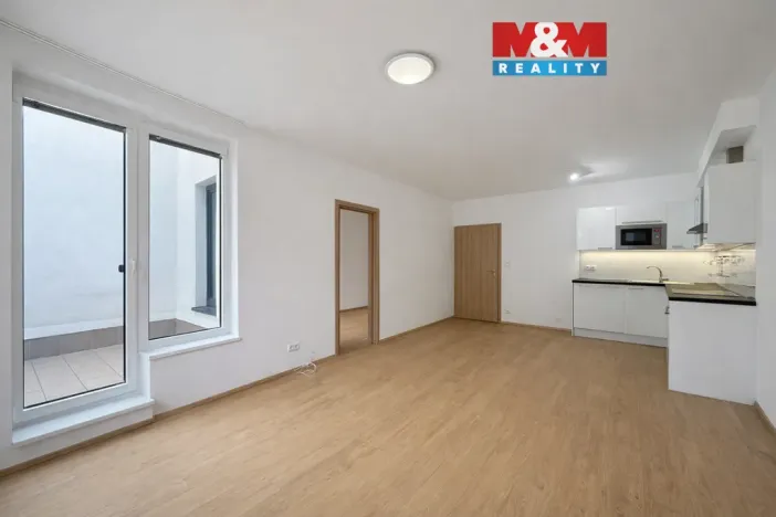 Pronájem bytu 2+kk, Praha - Vysočany, Pod Harfou, 52 m2