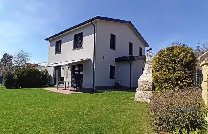 Pronájem rodinného domu, Vyžlovka, U Pískovny, 142 m2