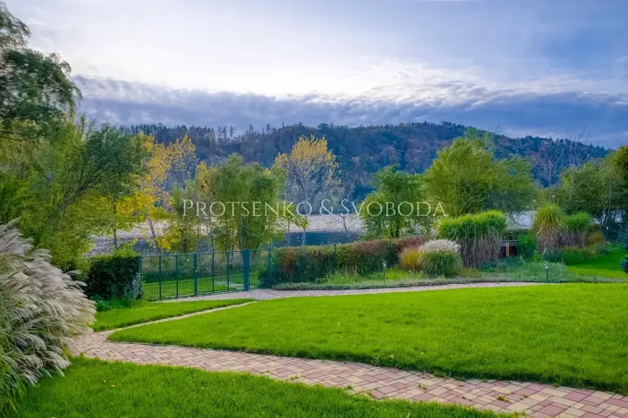 Prodej rodinného domu, Dublovice, 750 m2