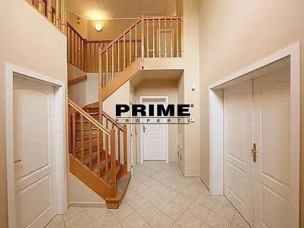 Pronájem rodinného domu, Praha - Nebušice, K vinicím, 223 m2