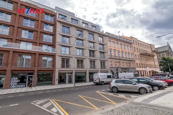 Pronájem bytu 2+kk, Praha - Karlín, Křižíkova, 79 m2