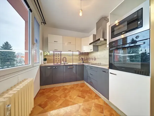 Pronájem bytu 2+1, Jindřichův Hradec, sídliště Vajgar, 62 m2