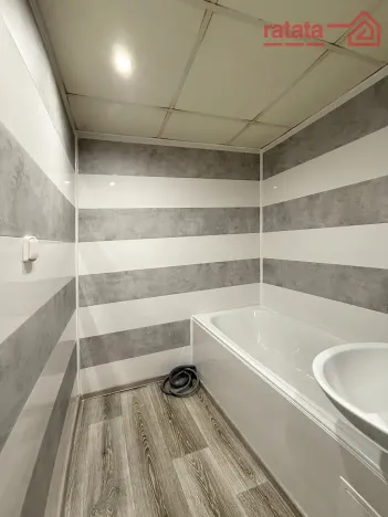 Pronájem bytu 2+1, Chomutov, Dřínovská, 62 m2