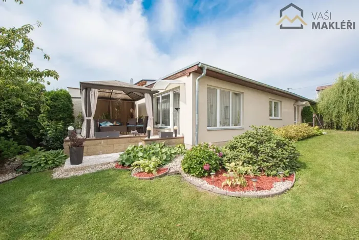 Pronájem rodinného domu, Mochov, Na Zátiší, 183 m2