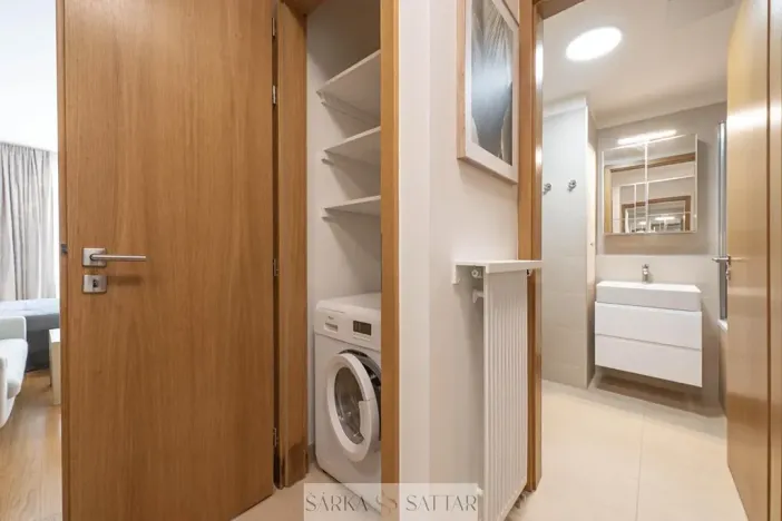 Pronájem bytu 1+kk, Praha - Holešovice, Komunardů, 36 m2