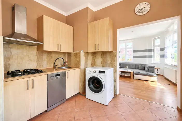 Pronájem bytu 3+1, Karlovy Vary, Lad. Koubka, 70 m2