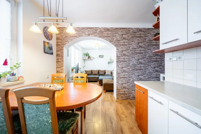 Prodej bytu 3+1, Lásenice, 60 m2