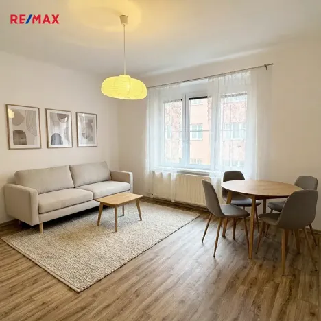 Prodej bytu 1+1, Praha - Holešovice, Stupkova, 55 m2