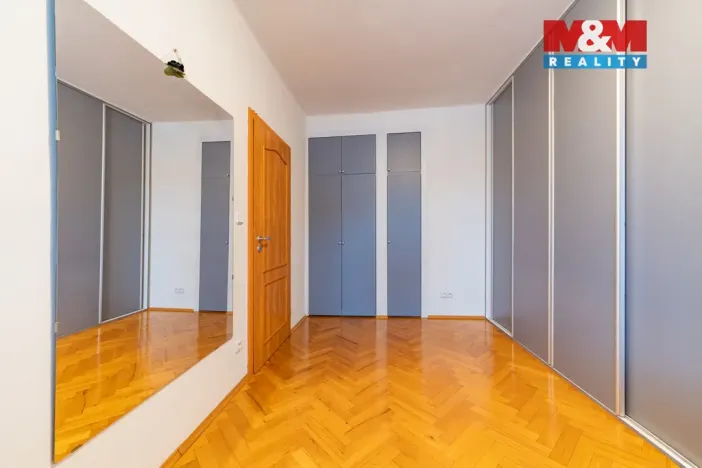 Prodej bytu 4+1, Sokolov, Sokolovská, 83 m2