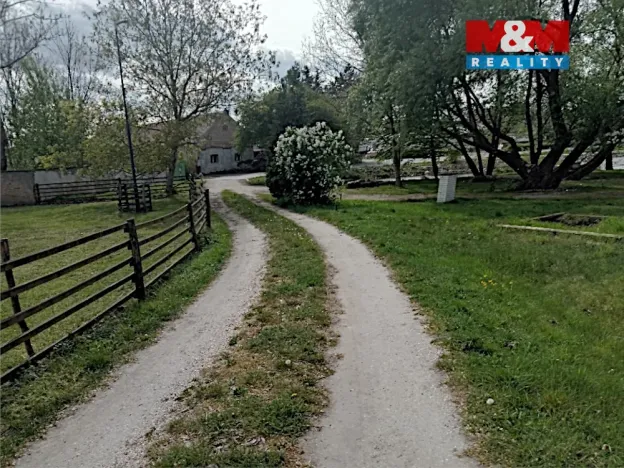 Prodej komerčního pozemku, Přerov nad Labem, 883 m2