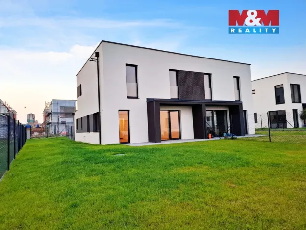 Pronájem rodinného domu, Praha - Březiněves, Poštolčí, 141 m2