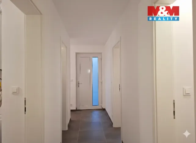 Pronájem rodinného domu, Praha - Březiněves, Poštolčí, 141 m2