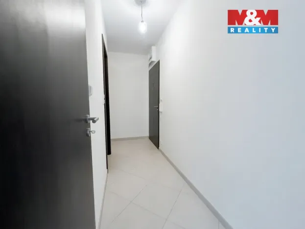 Prodej bytu 1+kk, Praha - Ruzyně, Stočesova, 32 m2