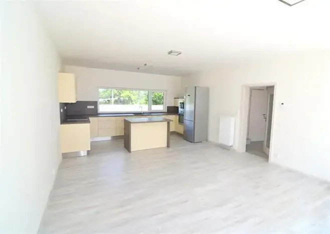 Pronájem rodinného domu, Vestec, Erbenova, 140 m2