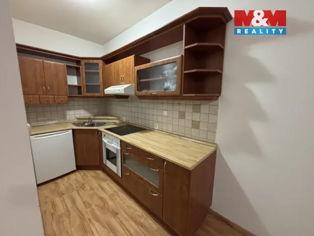 Pronájem bytu 1+kk, Beroun - Beroun-Město, Nad Paloučkem, 40 m2