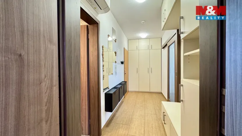 Pronájem bytu 2+kk, Olomouc, Hodolanská, 51 m2