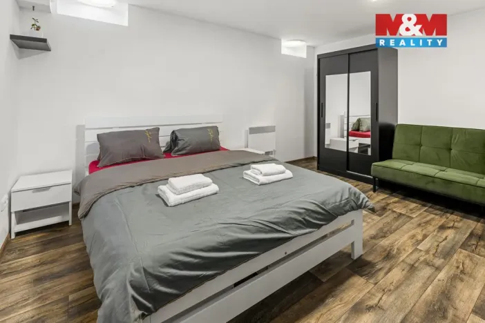 Prodej rodinného domu, Benecko - Horní Štěpanice, 180 m2