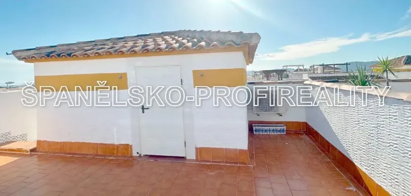 Prodej bytu 3+1, Alicante, Španělsko, 70 m2