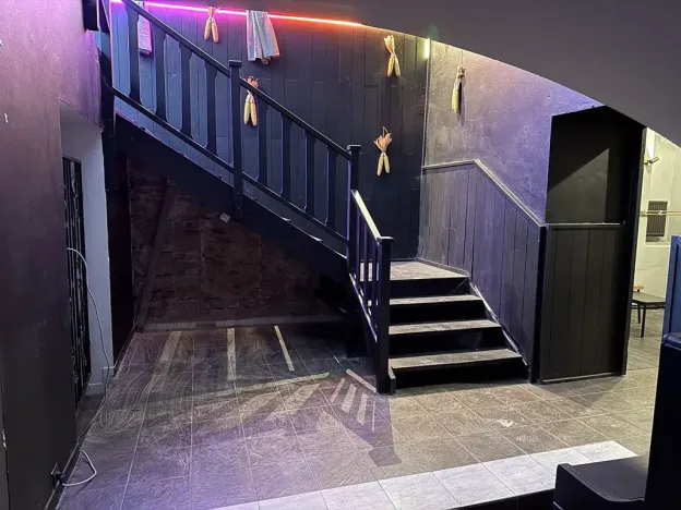 Pronájem restaurace, Praha - Nové Město, Tyršova, 200 m2