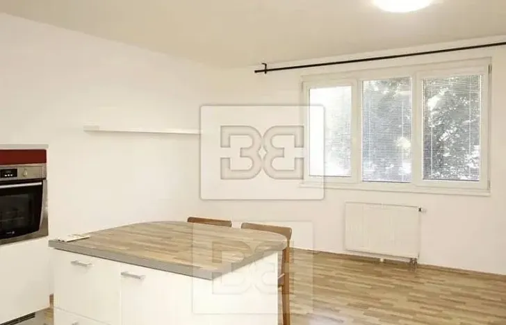 Prodej bytu 2+kk, Praha - Čakovice, Hakenova, 54 m2