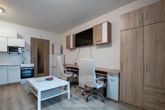 Pronájem bytu 1+kk, Praha - Horní Měcholupy, Mantovská, 31 m2