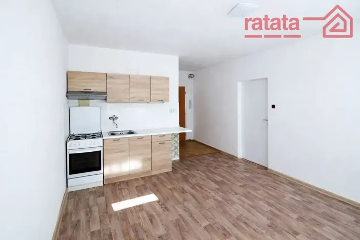 Pronájem bytu 1+1, Klášterec nad Ohří, Královéhradecká, 35 m2