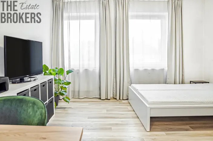 Pronájem bytu 1+kk, Chýnice, Karlštejnská, 38 m2