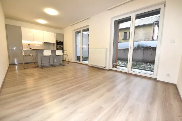 Prodej bytu 2+kk, Praha - Vršovice, Petrohradská, 114 m2