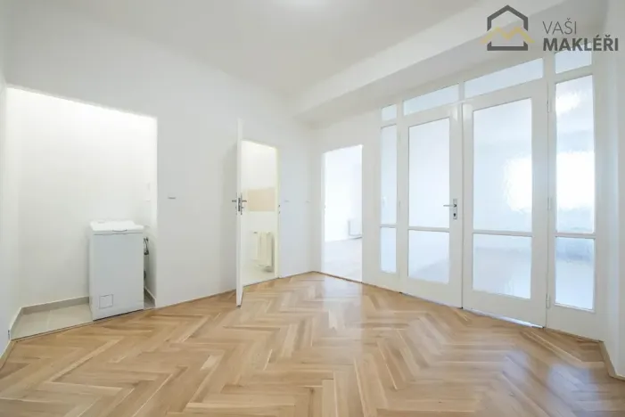 Prodej bytu 2+1, Praha - Vysočany, Nemocniční, 70 m2