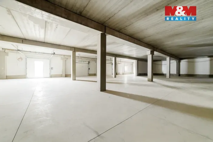 Pronájem výrobních prostor, Cheb, Karlova, 2200 m2