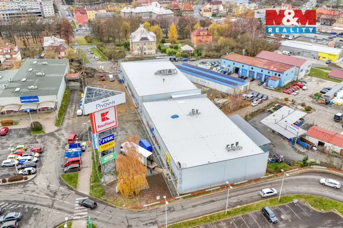 Pronájem výrobních prostor, Cheb, Karlova, 2200 m2