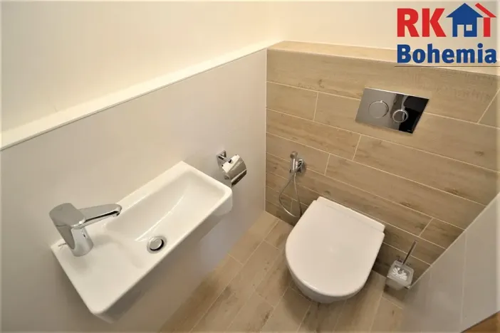 Pronájem bytu 4+kk, Vestec, Nezvalova, 103 m2