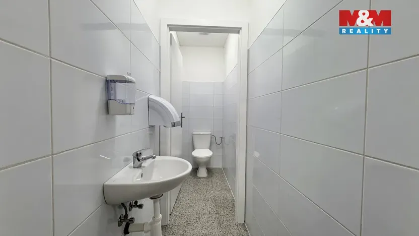 Pronájem obchodního prostoru, Louny, Říční, 216 m2