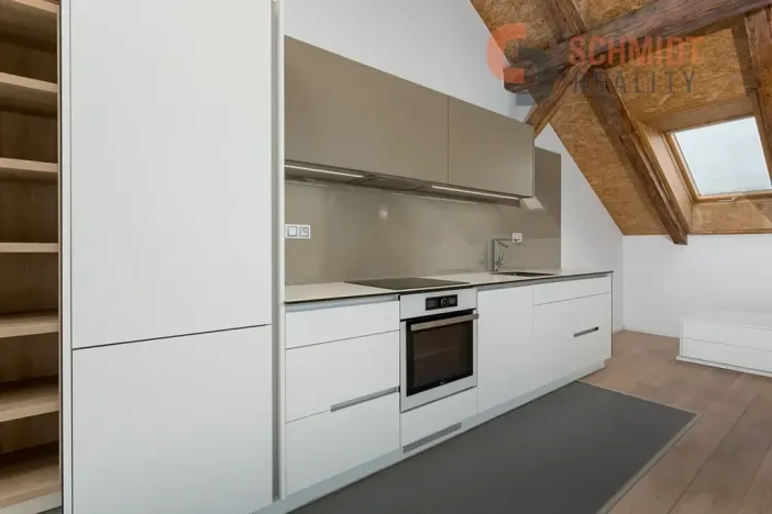 Prodej bytu 3+kk, Mikulov, Komenského, 87 m2