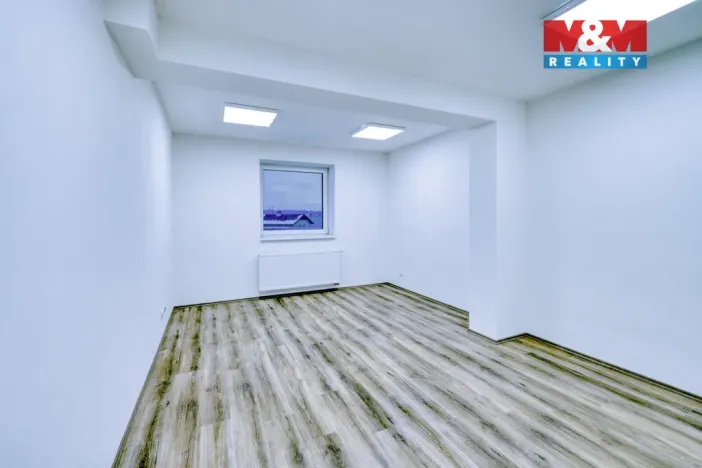 Pronájem kanceláře, Dobřany, Alšova, 61 m2