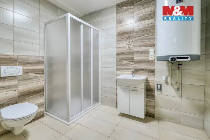 Pronájem kanceláře, Dobřany, Alšova, 56 m2