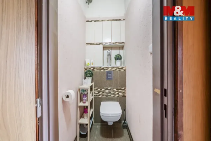 Prodej bytu 3+1, Červený Kostelec, Jiráskova, 93 m2